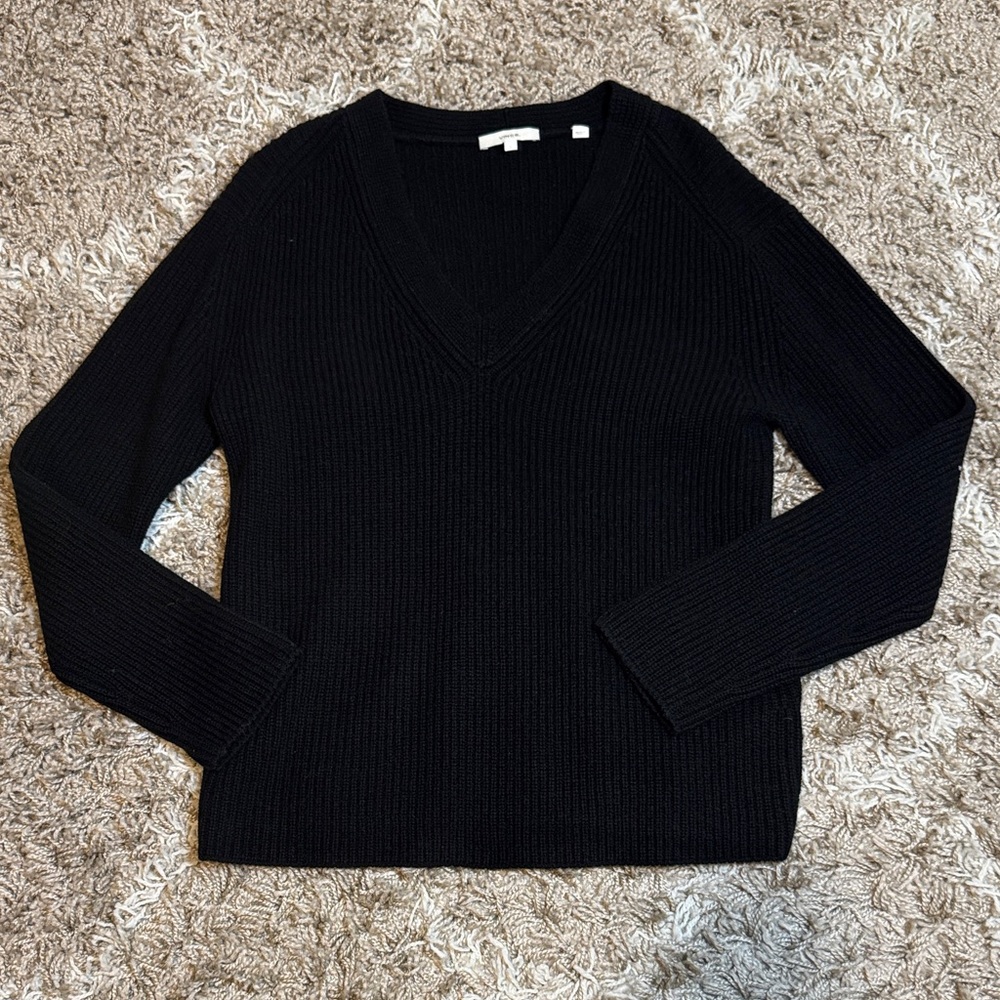 Vince Ribbed V-Neck Wool & Cashmere Blend Sweater Black size Large - Picture 3 of 14